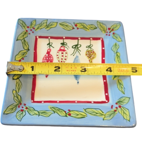 Montage Elizabeth Monro set of 2 small Christmas plates - Picture 3 of 6